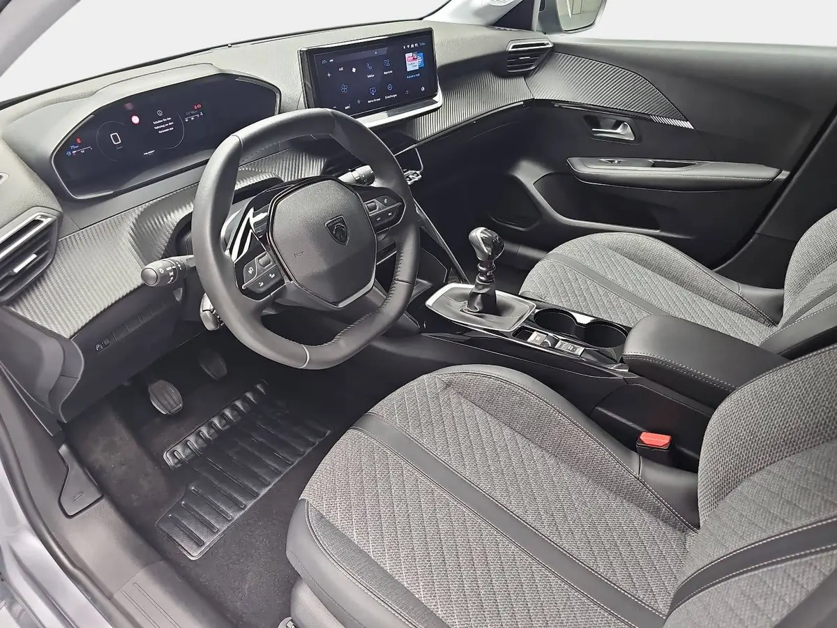 PEUGEOT 208 1.2 PURETECH 100 ALLURE LED DAB LM