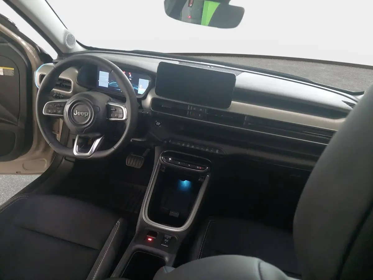 JEEP AVENGER AUTO. 51KWH SUMMIT LED ACC KAMERA