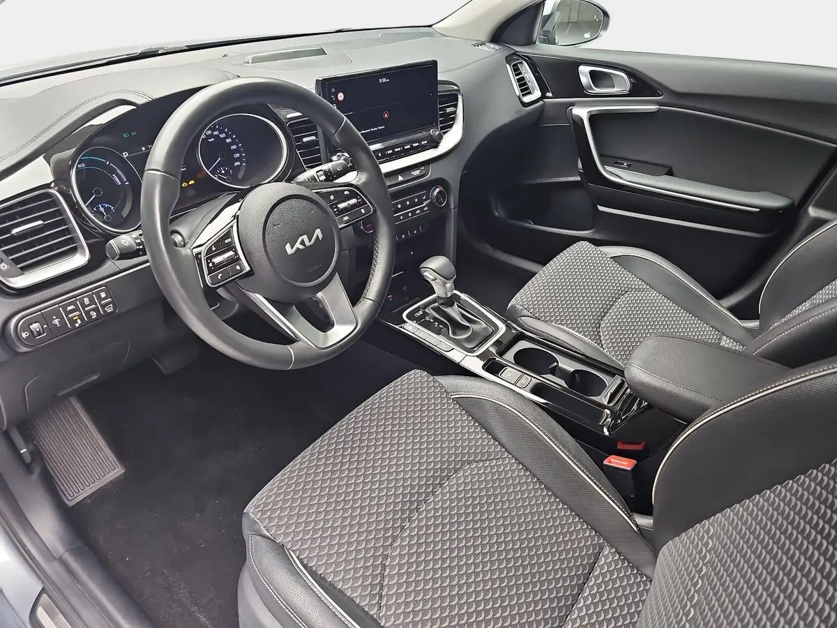 KIA CEED SW 1.6 GDI PLUG-IN-HYBRID SPIRIT SITZKOMFORT TECHNOLOGIE P-ASSIST DAB