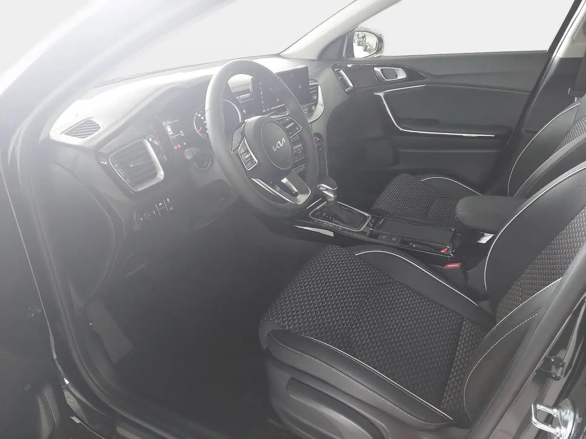 KIA XCEED 1.6 T-GDI 150 DCT SPIRIT MJ26 XCLUSIVE
