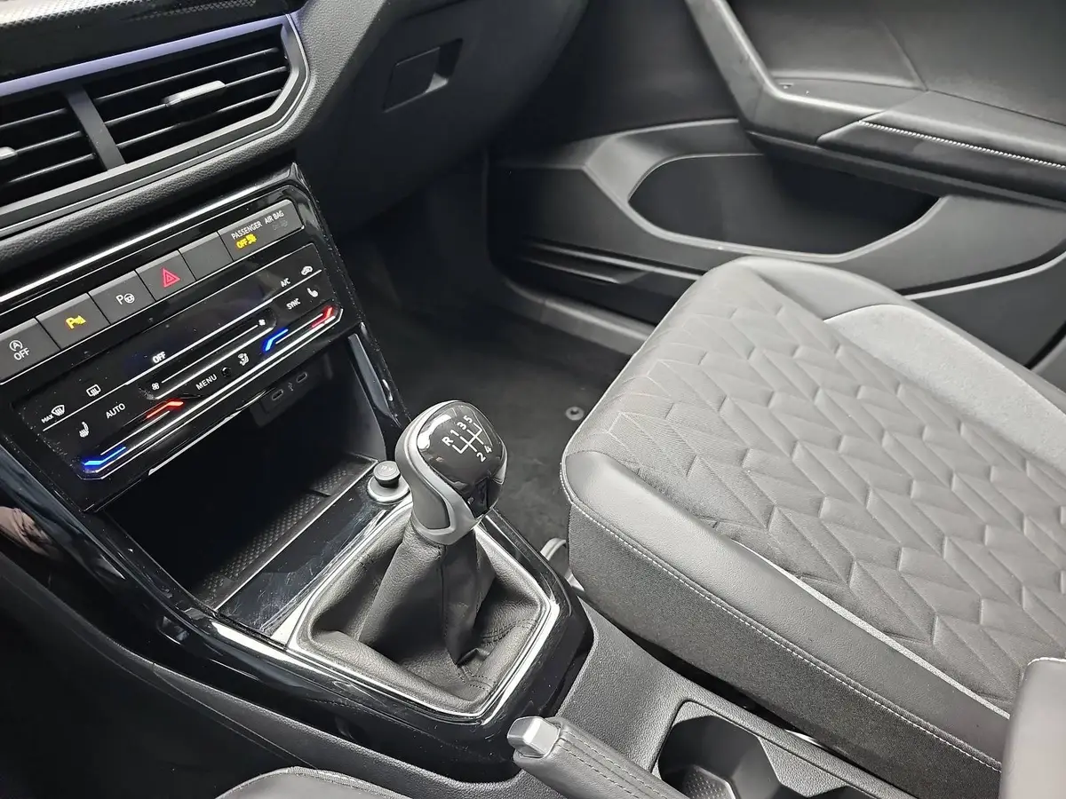 VW T-CROSS 1.0 TSI GOAL NAVI LED KLIMAAUTO ACC P-ASSIST WINTE