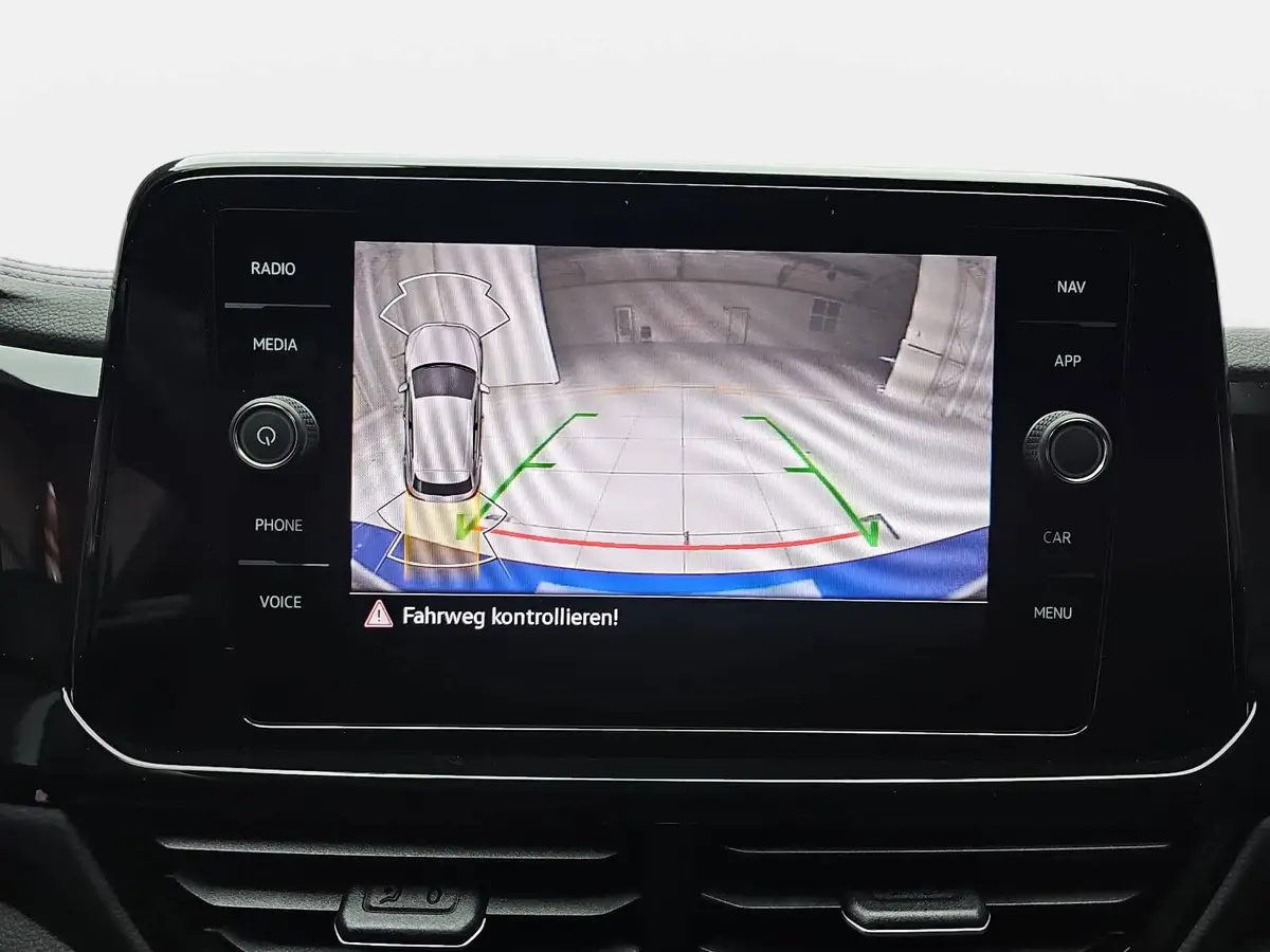VW T-ROC 1.5 TSI DSG R-LINE NAVI LED BLACK-STYLE SPUR KAMER