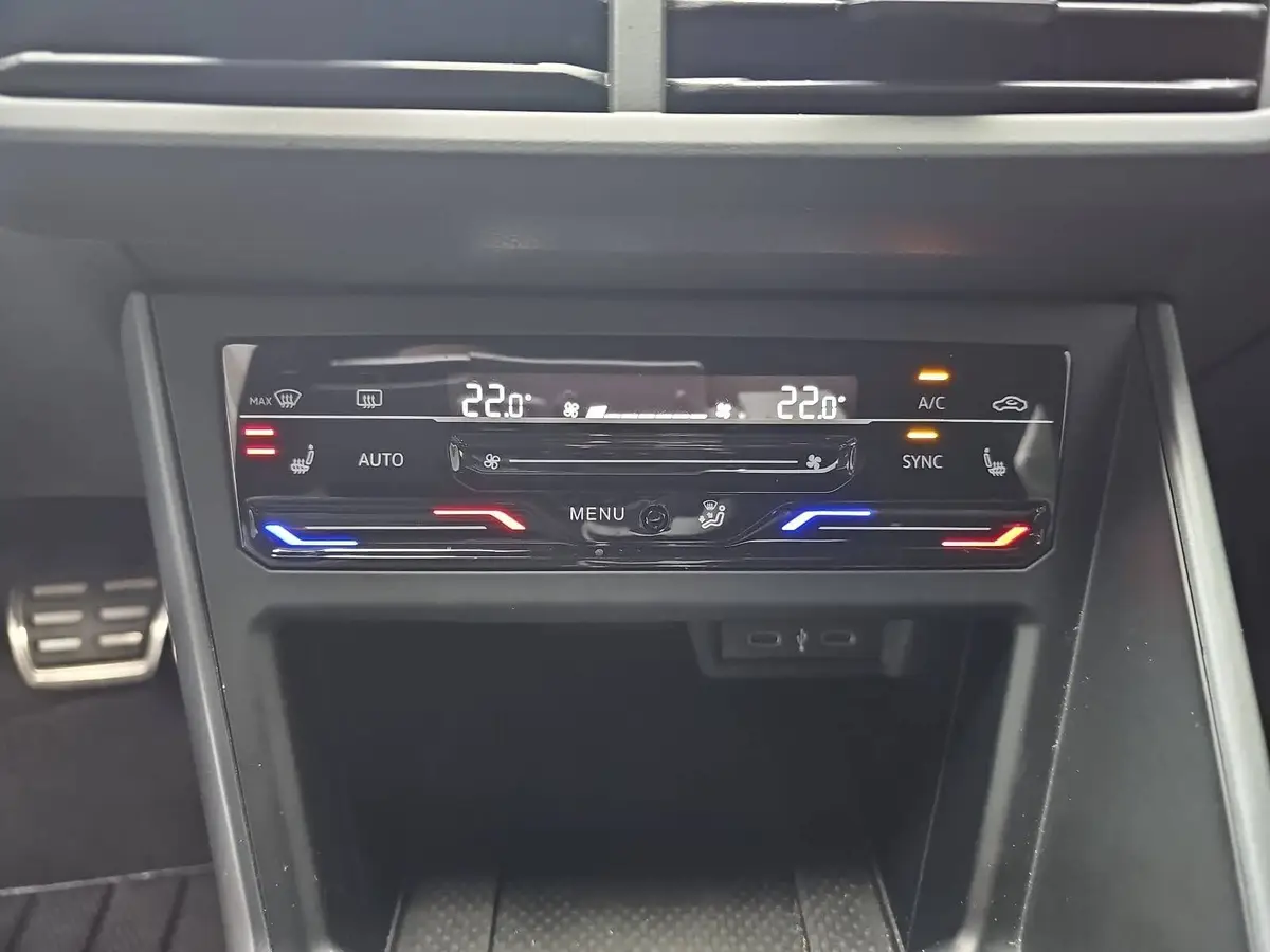 VW TAIGO 1.5 TSI DSG R-LINE NAVI LED BLACK-STYLE WINTER SIC