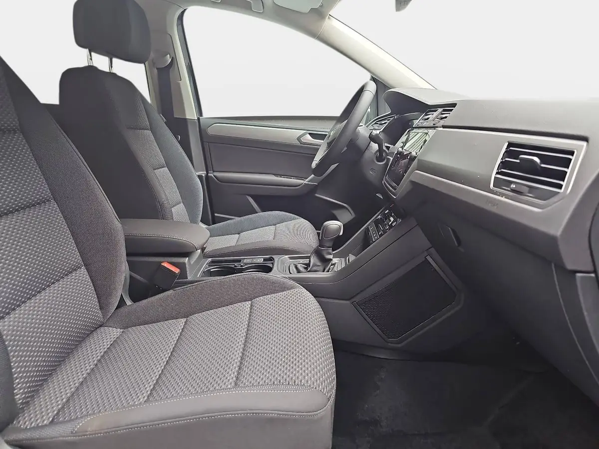 VW TOURAN 1.5 TSI DSG COMFORTLINE NAVI LED ACC 7-S AHK LM