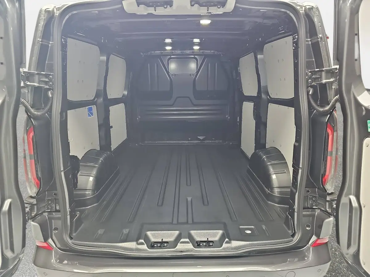 FORD TRANSIT CUSTOM 2.0 ECOBLUE AUTO. 320 L1H1 SPORT FWD KLIMA LED LM