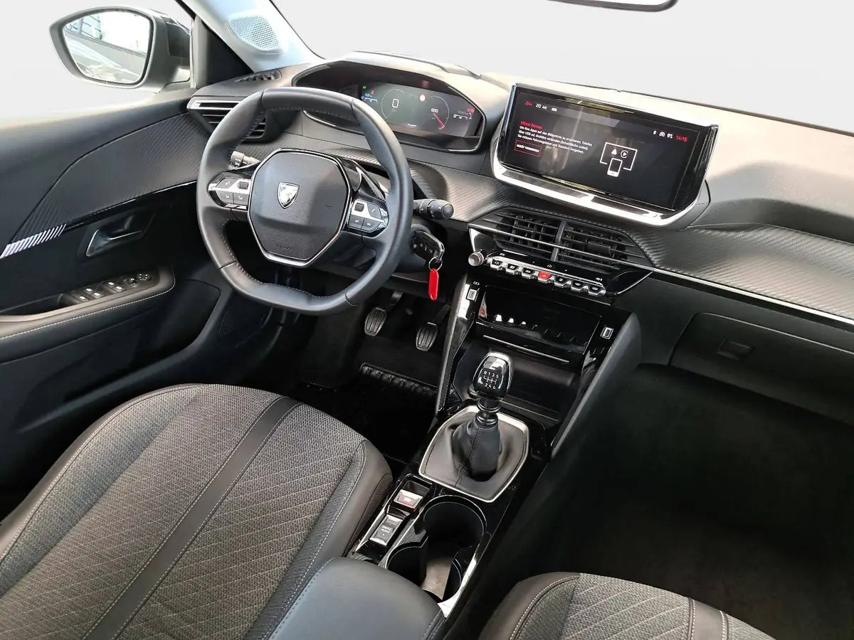 PEUGEOT 208 1.2 PURETECH 100 ALLURE LED DAB LM