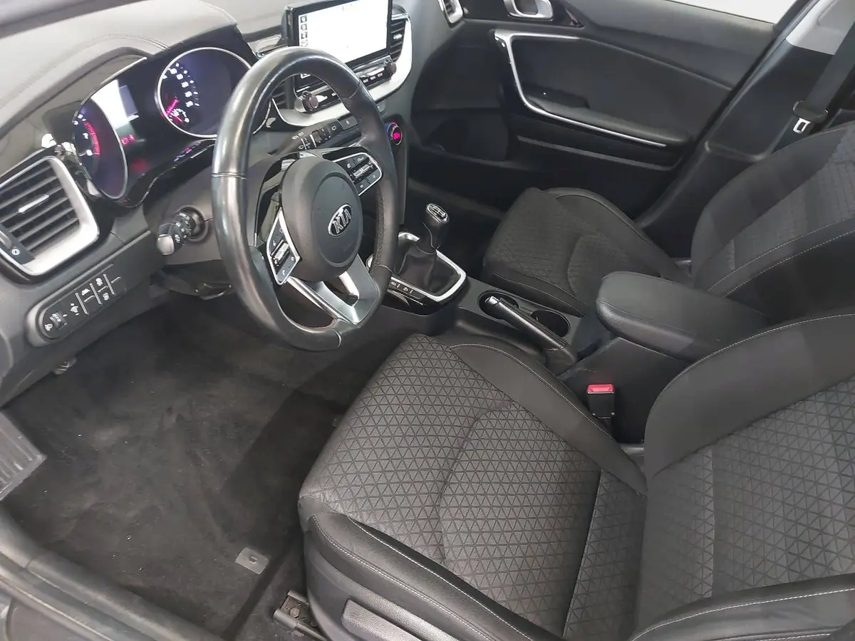 KIA CEED SW 1.4 T-GDI VISION MJ20 KOMFORT NAVI