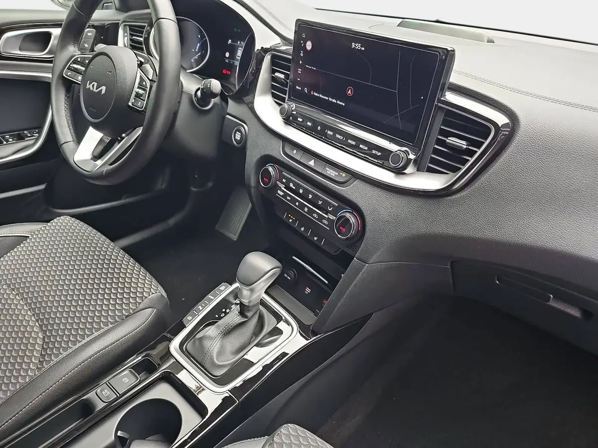 KIA CEED SW 1.6 GDI PLUG-IN-HYBRID SPIRIT SITZKOMFORT TECHNOLOGIE P-ASSIST DAB
