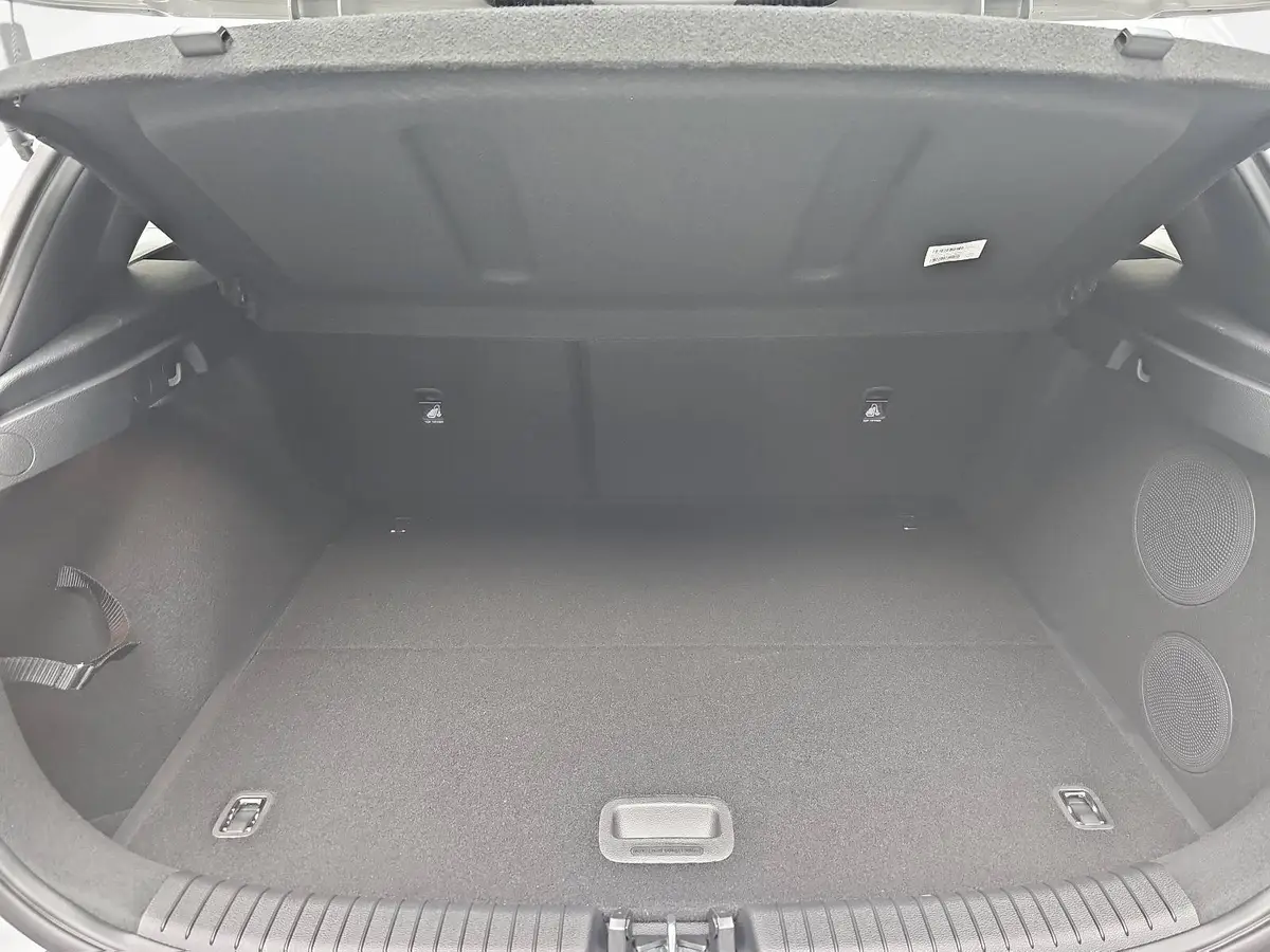 KIA CEED 1.5 T-GDI DCT7 SPIRIT LED SITZH. NAVI