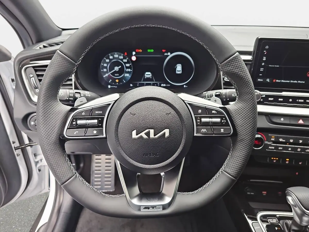 KIA XCEED 1.6 T-GDI 180 DCT GT-LINE MJ26 LEDER GLASDACH