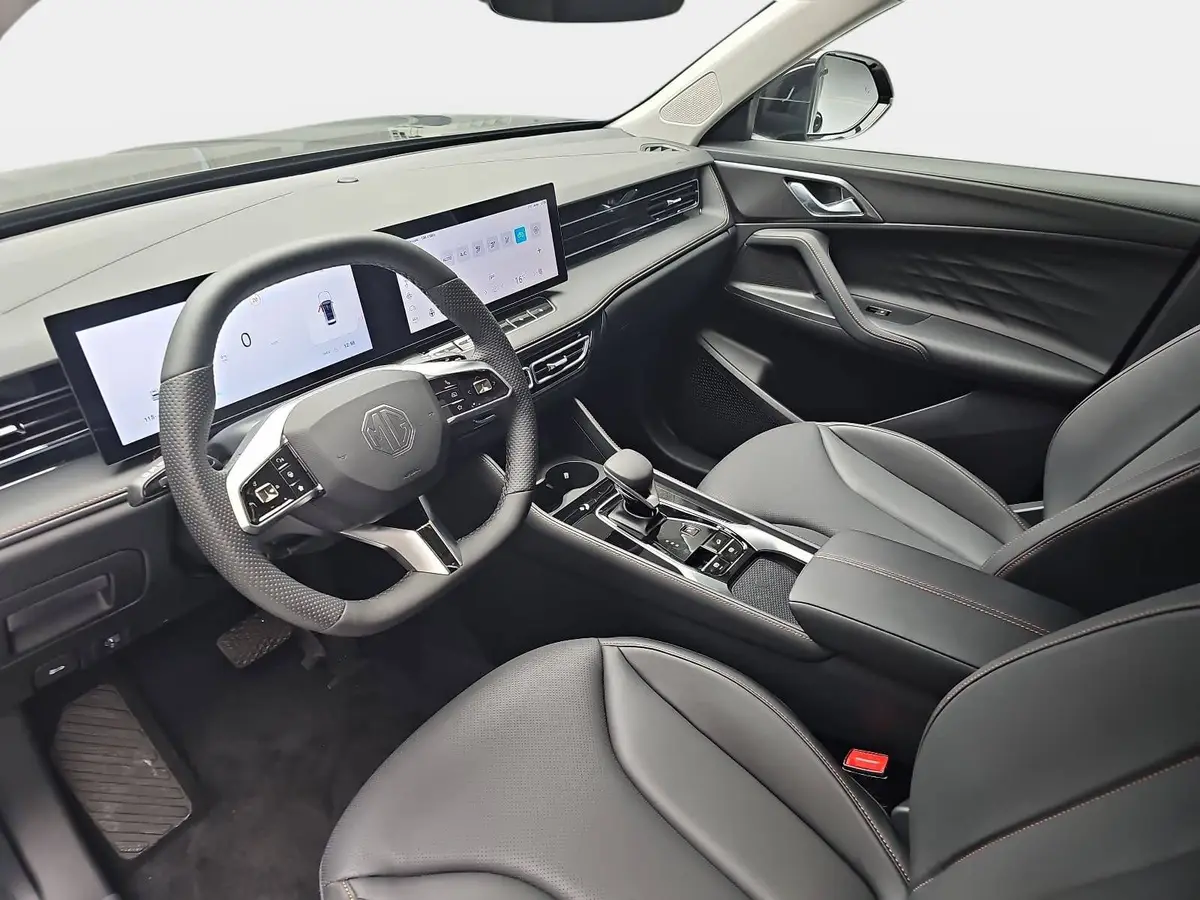 MG HS 1.5 HYBRID+ MY25.5 LUXURY LEDER 360-GRAD-KAMERA 19-ZOLL-LM