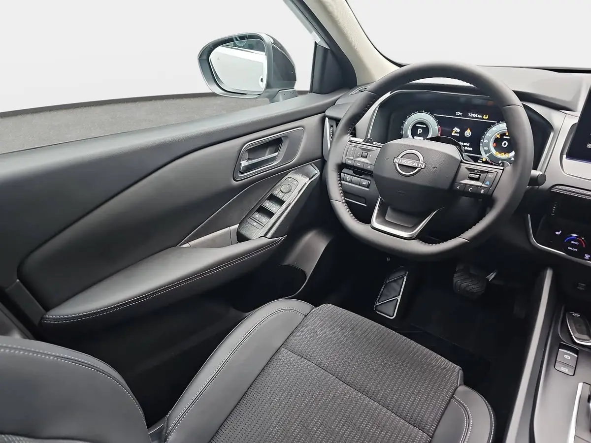 NISSAN QASHQAI 1.3 DIG-T MHEV AUTO. MJ27 N-CONNECTA WINTER EL-HECKKLAPPE PANO