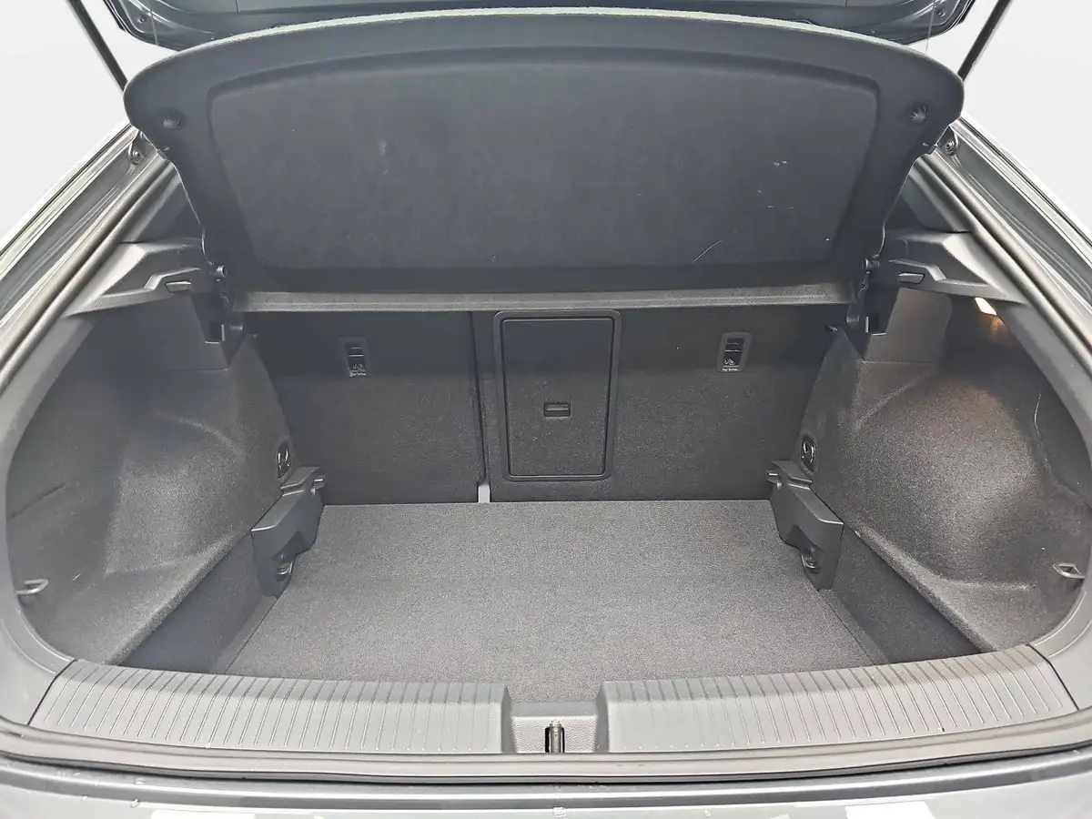 VW T-ROC 1.5 TSI DSG GOAL NAVI LED KLIMAAUTO ACC KAMERA AHK