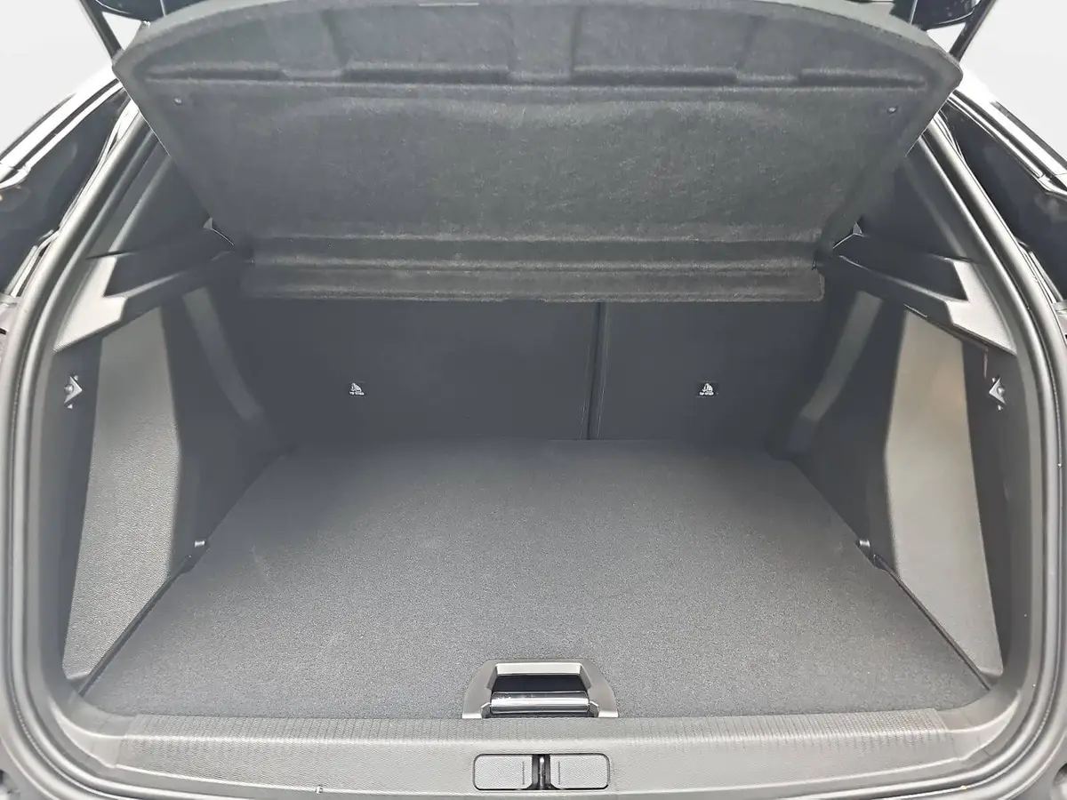 PEUGEOT 2008 1.2 HYBRID 145 E-DSC6 GT-LINE 2-WD LED KLIMAAUTO K