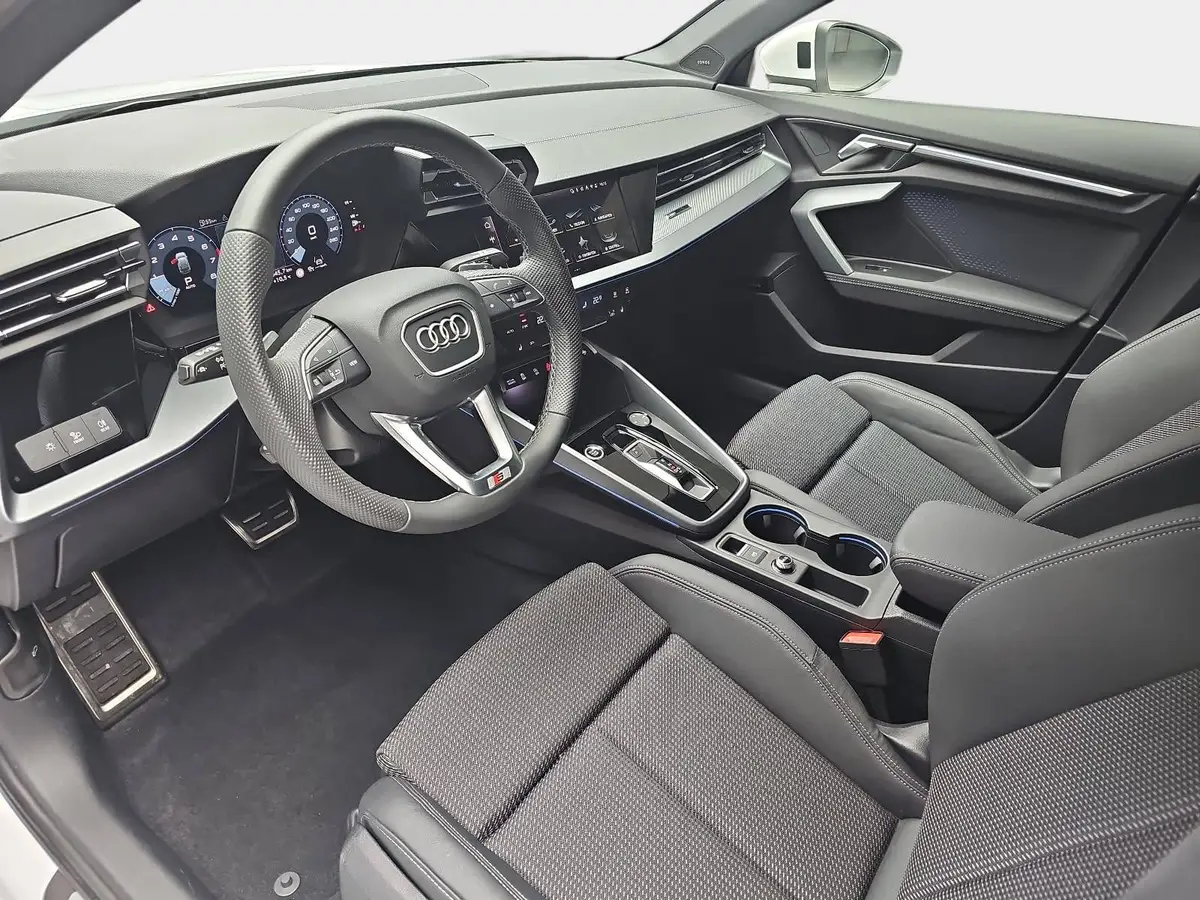 AUDI A3 35 TFSI DSG SPORTBACK S LINE NAVI LED KAMERA LM18