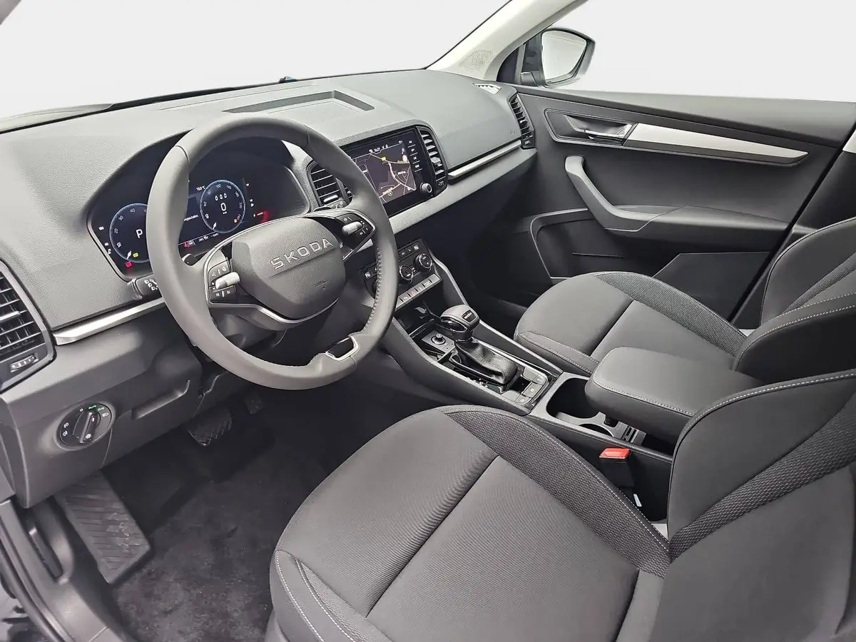 SKODA KAROQ 2.0 TDI DSG DRIVE NAVI LED AHK LM