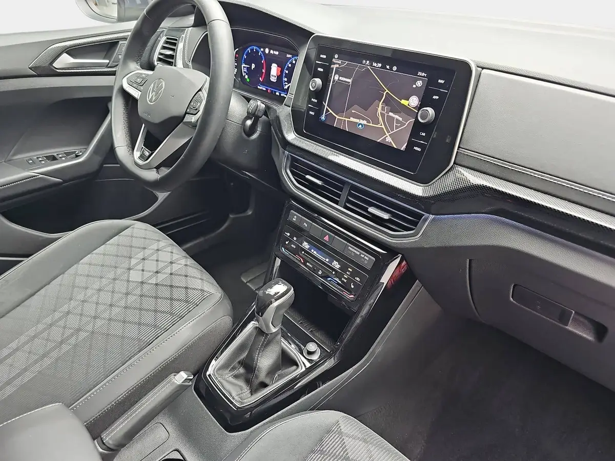 VW T-CROSS 1.0 TSI DSG R-LINE NAVI LED KAMERA LM