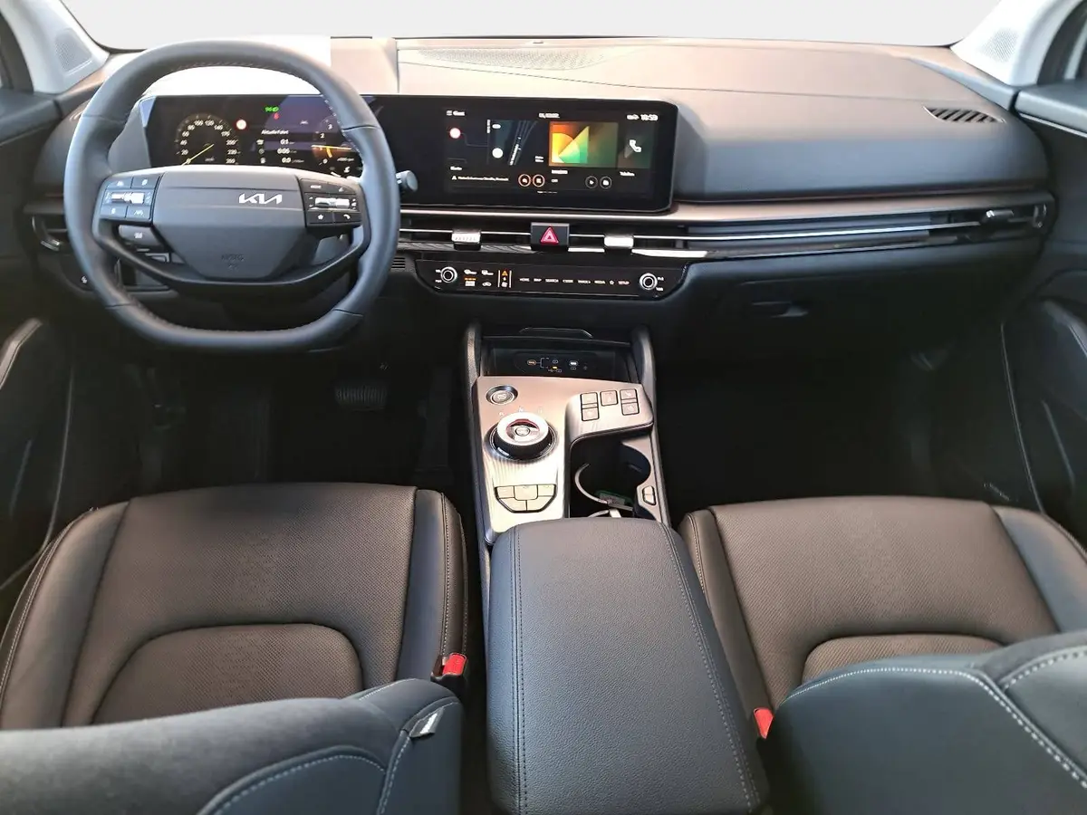 KIA SPORTAGE 1.6 T-GDI 150 2WD DCT SPIRIT MJ26 LEDER DRIVEWISE SOUND