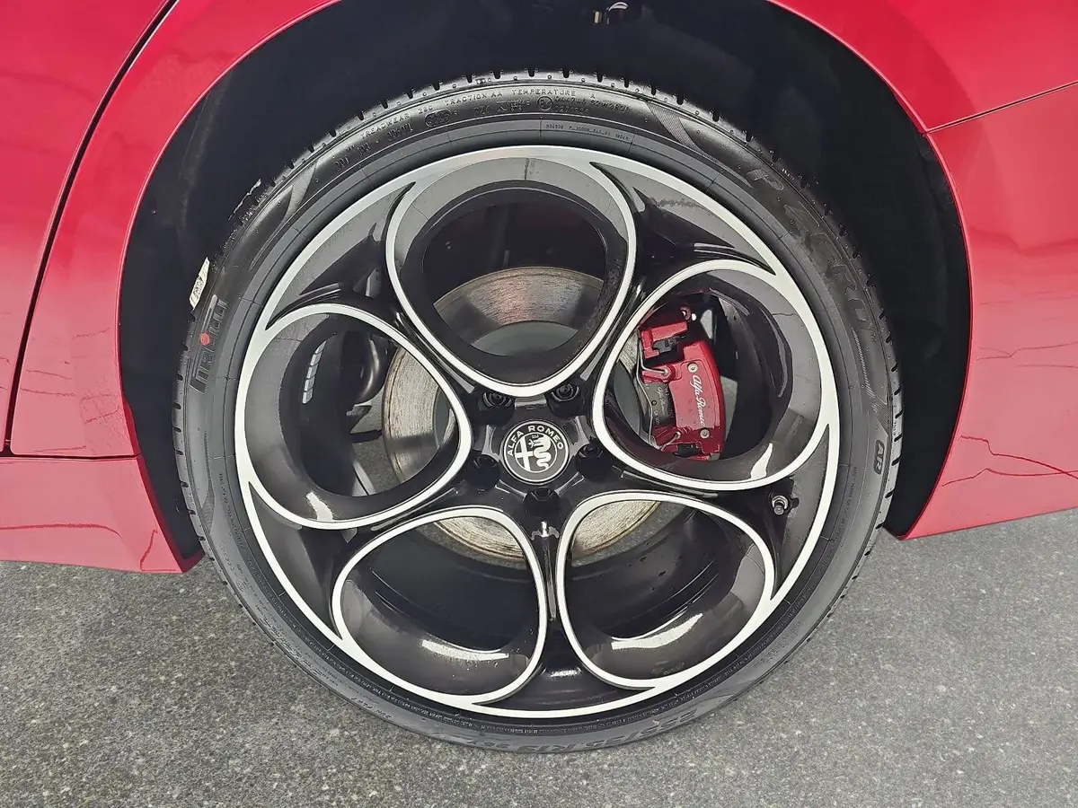 ALFA ROMEO GIULIA 2.2 DIESEL 16V Q4 VELOCE TECHNOLOGIE PAKET