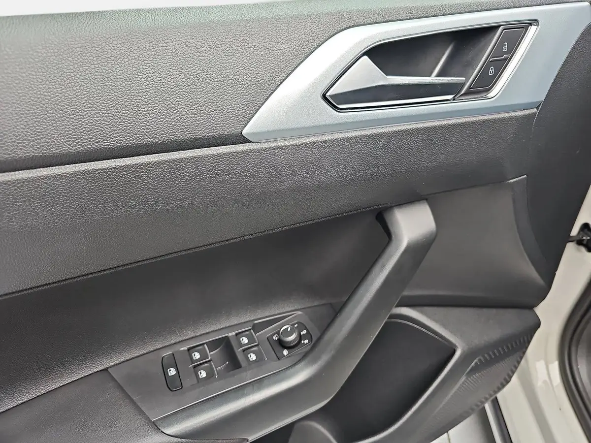 VW TAIGO 1.0 TSI GOAL NAVI LED ACC WINTER SICHT SPURP. P-A