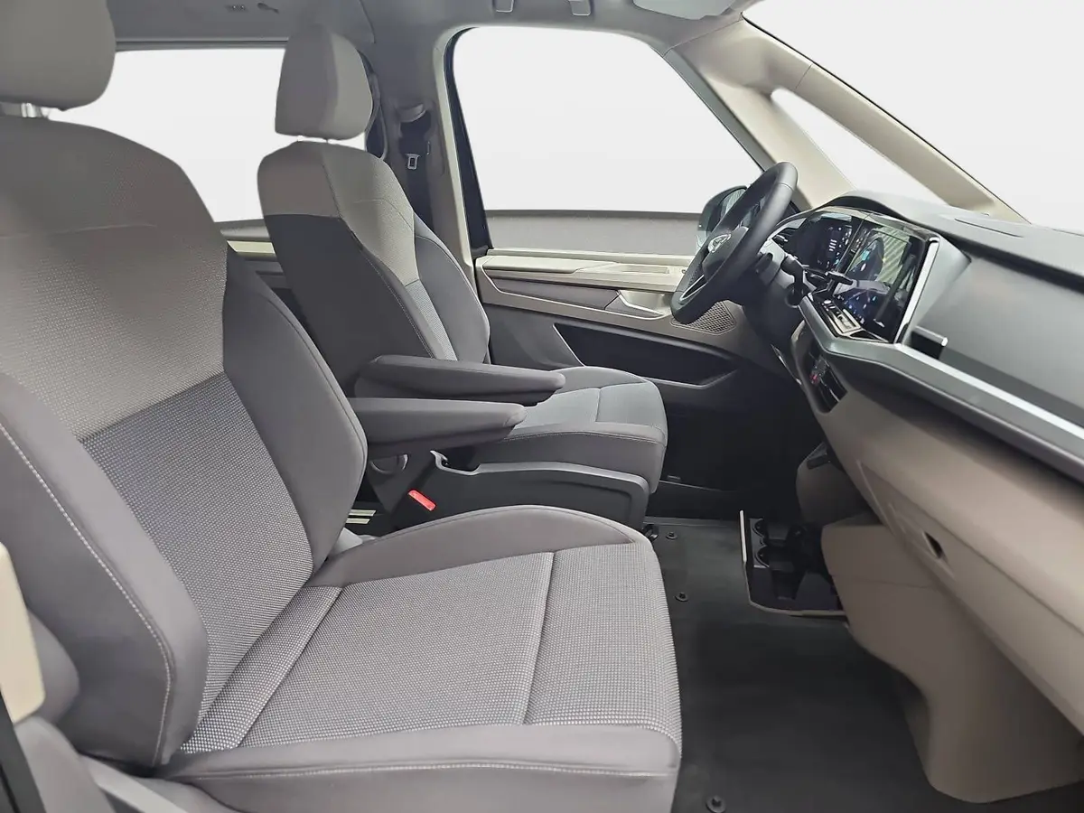 VW T7 MULTIVAN 2.0 TDI DSG LIFE P-ASSIST AHK