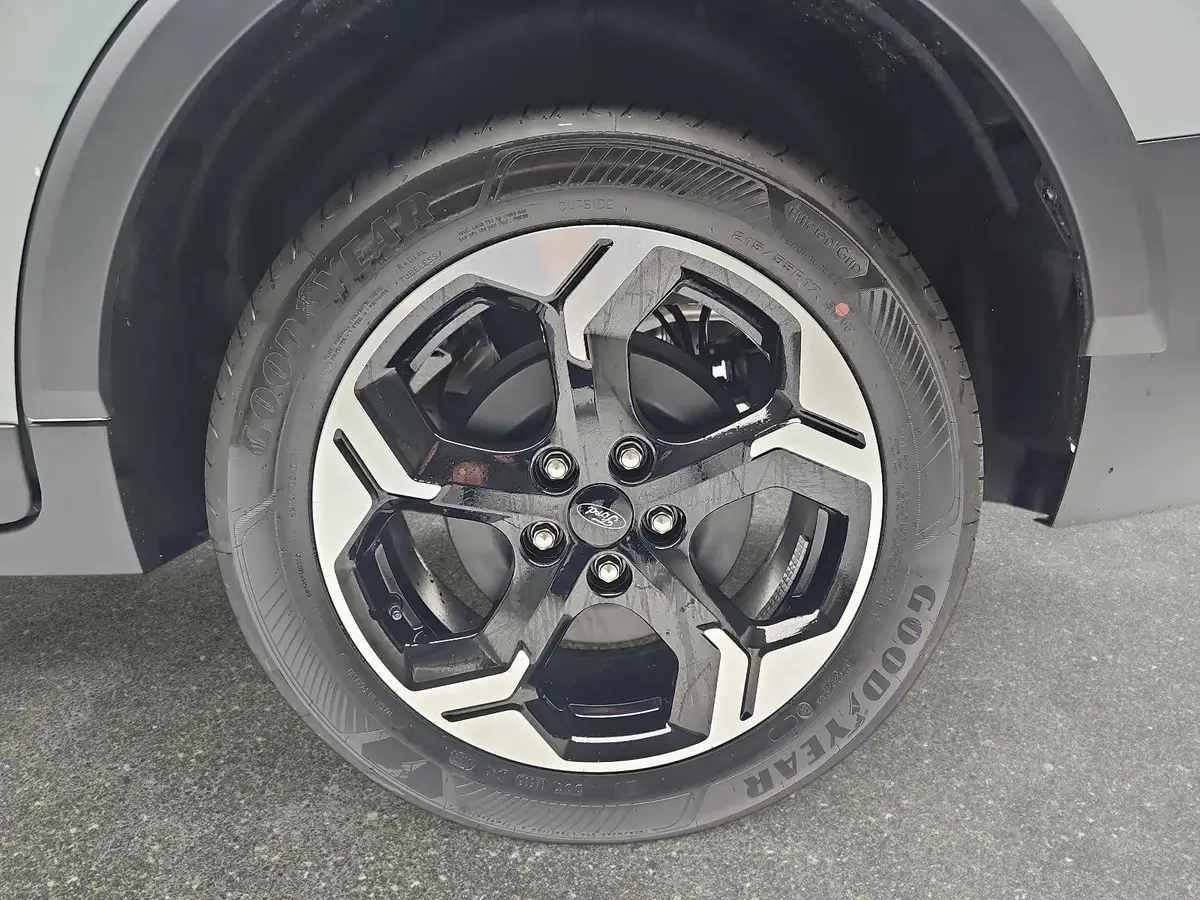 FORD TOURNEO COURIER 1.0 EB AUT. ACTIVE NAVI+ACC+WINTER+SPUR+KAMERA+LM