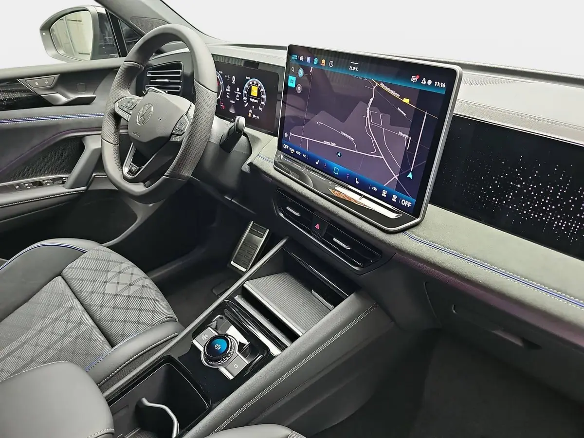 VW TIGUAN 1.5 ETSI DSG R-LINE NAVI LED PANO