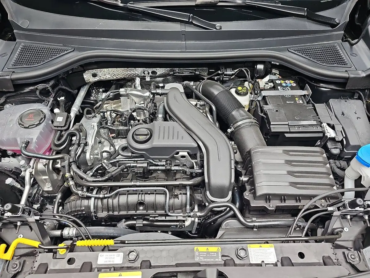 VW T-ROC 1.5 ETSI DSG R-LINE MATRIX PANO LM20