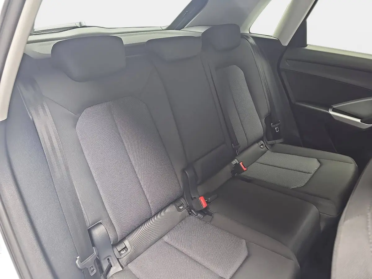 AUDI Q3 35 TFSI S-TRONIC S LINE LED KAMERA LM