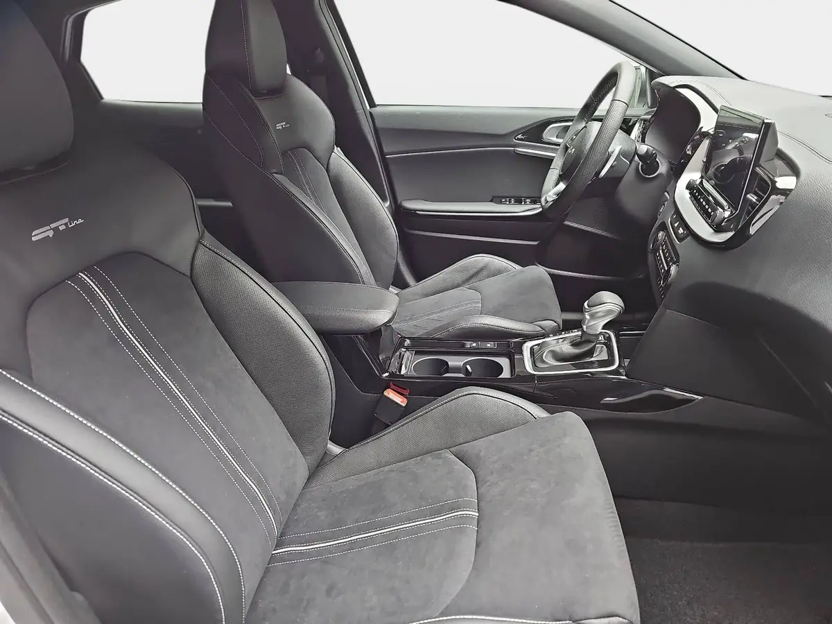 KIA XCEED 1.6 T-GDI 150 DCT GT-LINE MJ26 LEDER GLASDACH