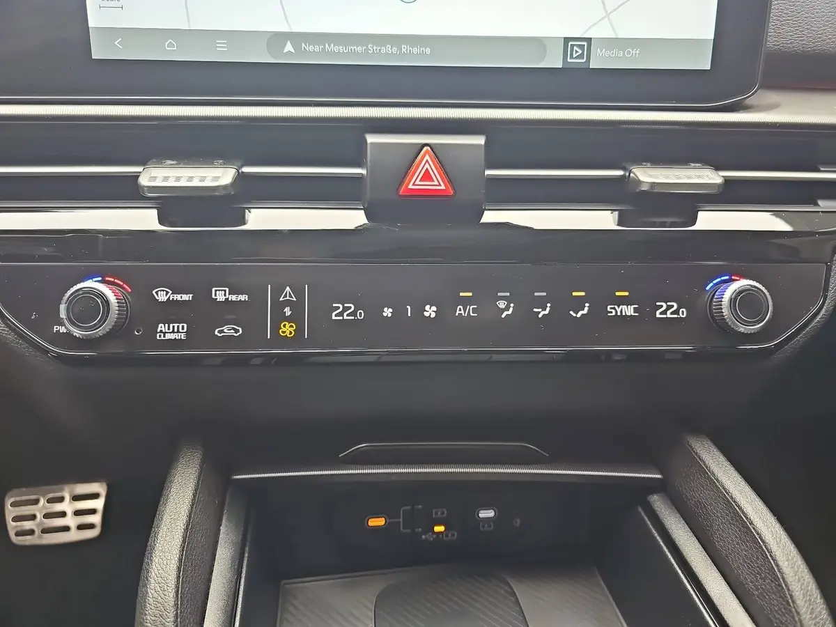 KIA SPORTAGE 1.6 T-GDI 150 2WD DCT GT-LINE MJ26 SCHW. DACH DRIVEWISE GLASDACH SOUND