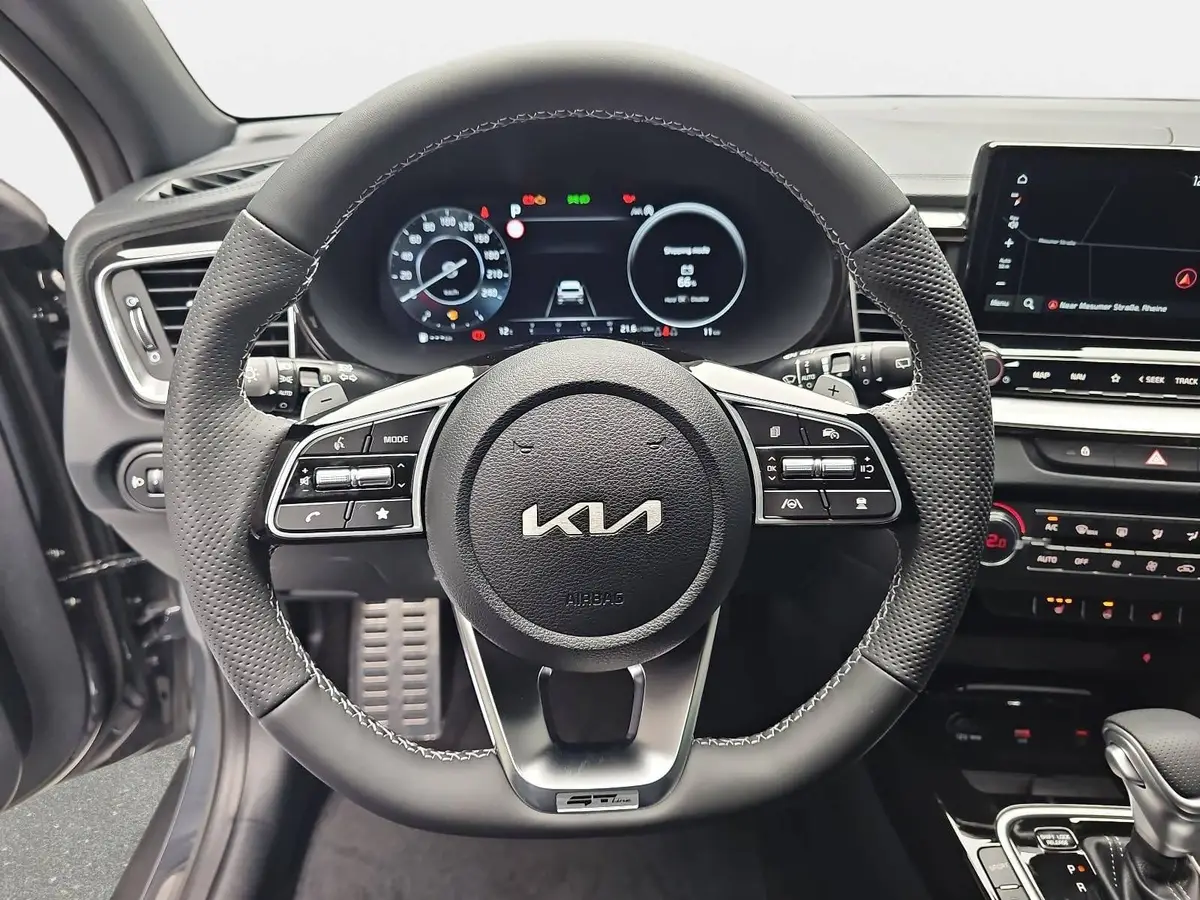 KIA XCEED 1.6 T-GDI 150 DCT GT-LINE MJ26 LEDER GLASDACH