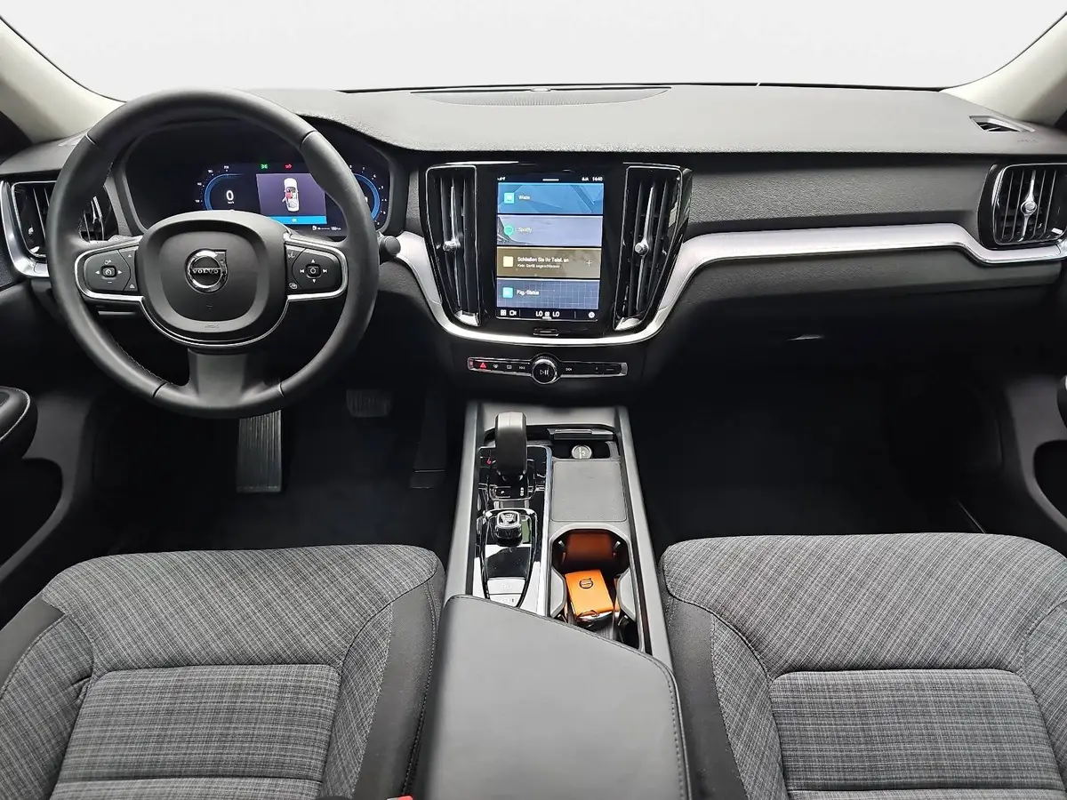 VOLVO S60 B4 AUTO. CORE NAVI LED GOOGLE KAMERA LM17