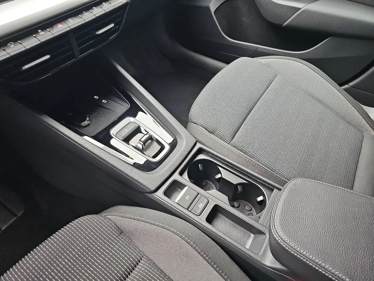 SKODA OCTAVIA COMBI 1.5 TSI DSG SELECTION LED AUDIO WINTER EL.HECKKL. 