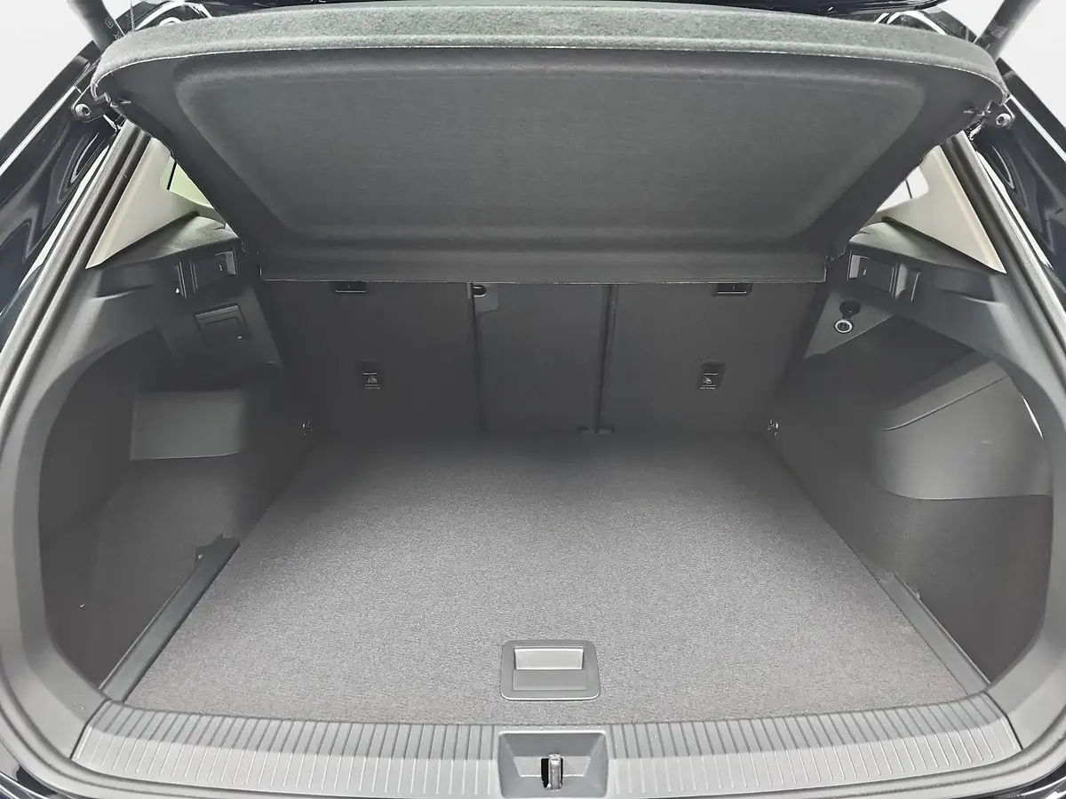 VW TIGUAN 1.5 ETSI DSG LIFE LED-PLUS AUDIO LENKASSIST PRO KA