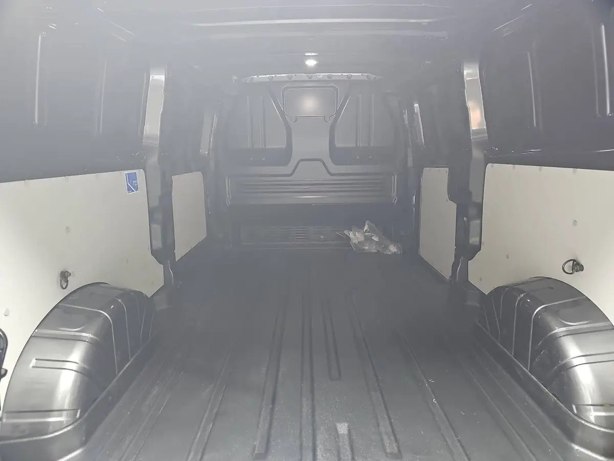 VW T7 TRANSPORTER 2.0 TDI DSG KASTEN L2H1 NAVI LED ACC WINTER 3-S KA