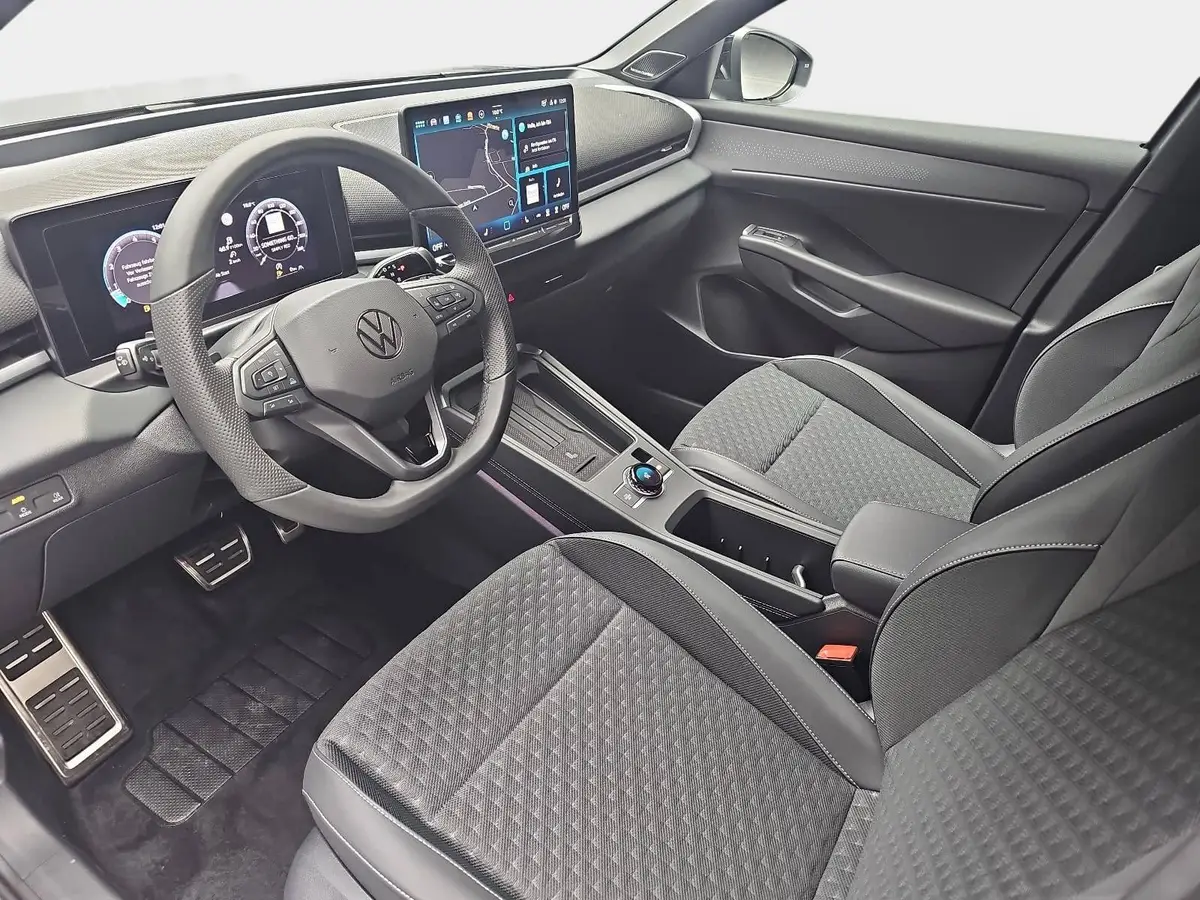 VW T-ROC 1.5 ETSI DSG R-LINE MATRIX AHK LM19