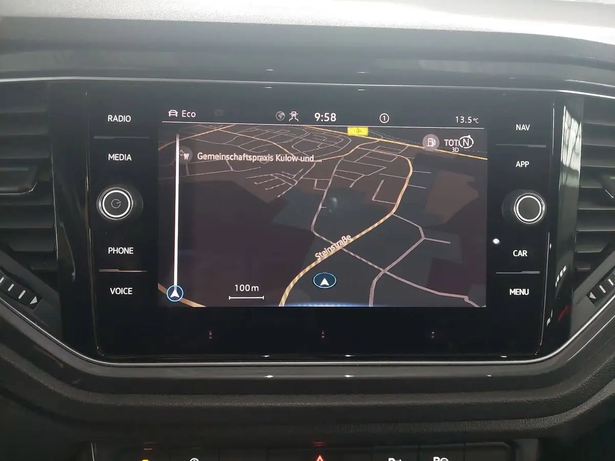 VW T-ROC 2.0 TDI DSG SPORT NAVI ACC AHK PANO LM17