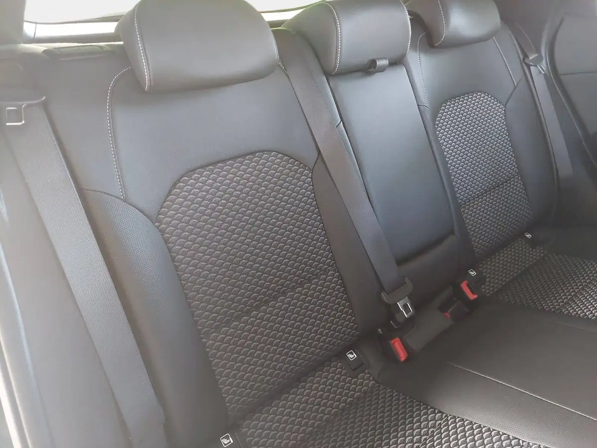 KIA XCEED 1.5 T-GDI DCT7 SPIRIT MJ23 NAVI XCLUSIVE