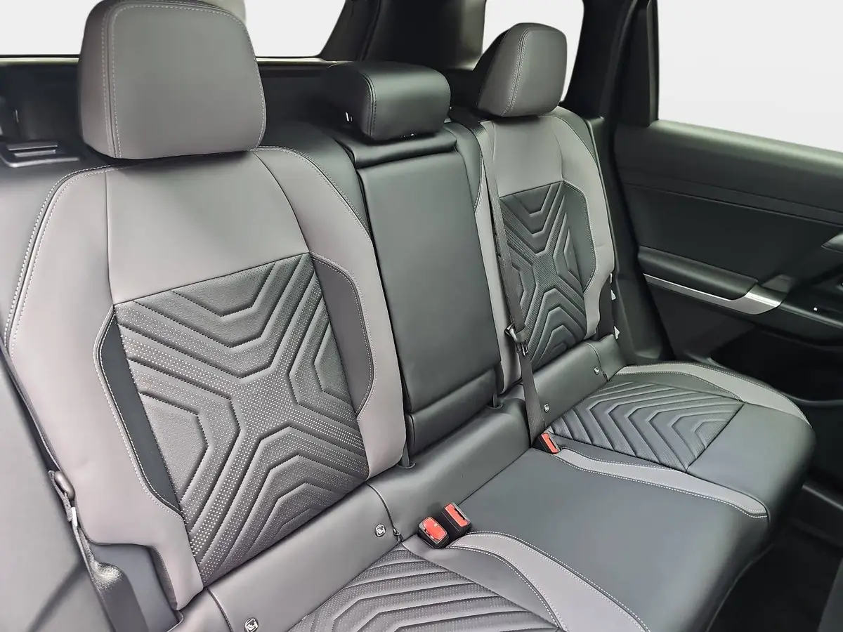 JEEP COMPASS 1.2 E-HYBRID DCT FIRST EDITION MJ26 PREMIUM-PAKET PANORAMA