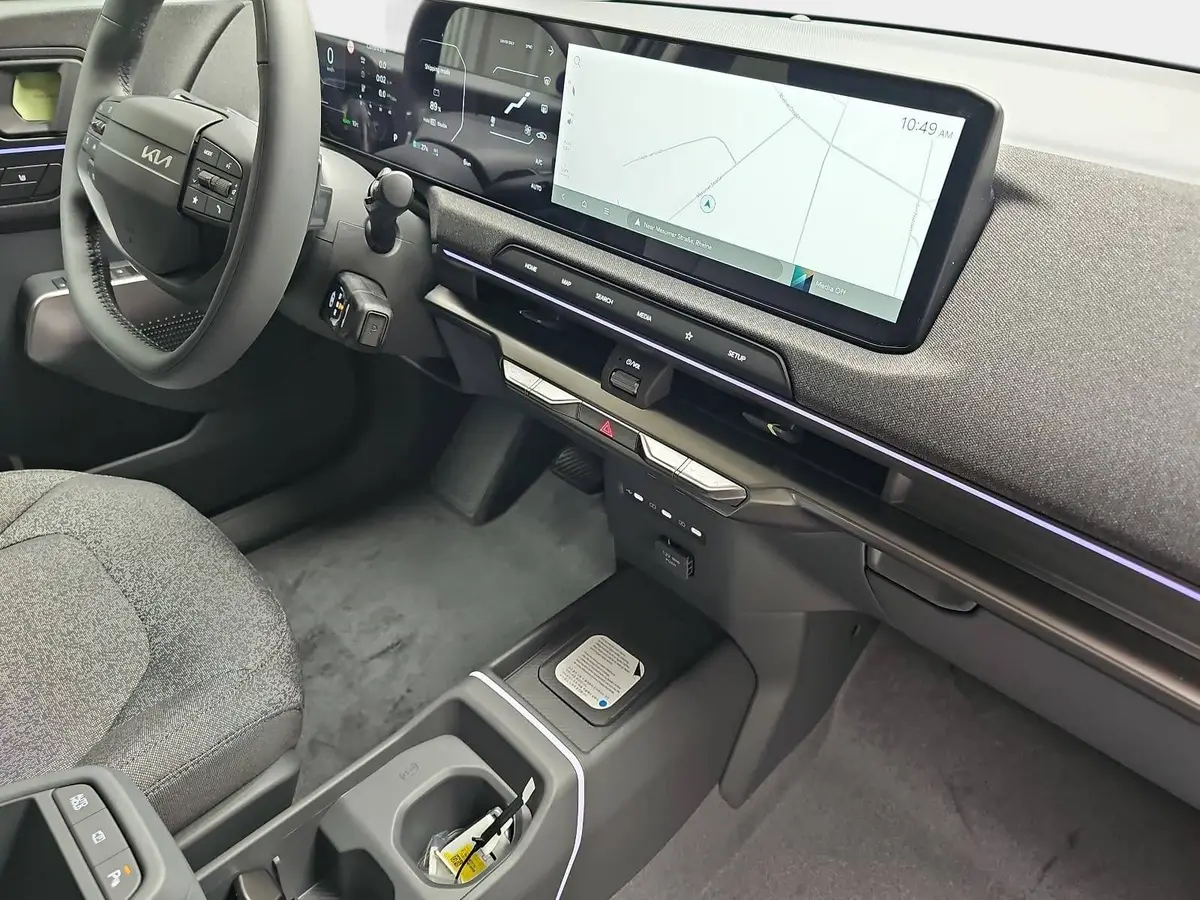 KIA EV2 42.2 KWH EARTH MJ27 4SITZE WINTER-CONNECT TECHN DRIVEWISE-PARK DESIGN