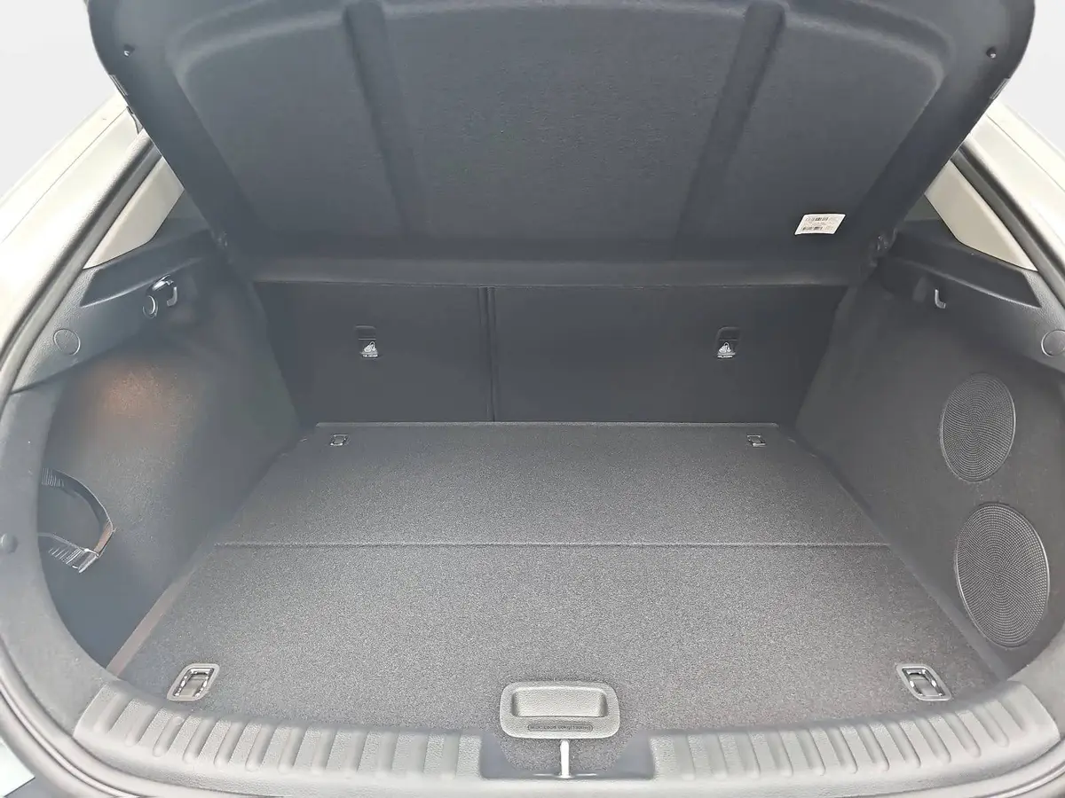 KIA XCEED 1.6 T-GDI 150 DCT SPIRIT MJ27 SOUND