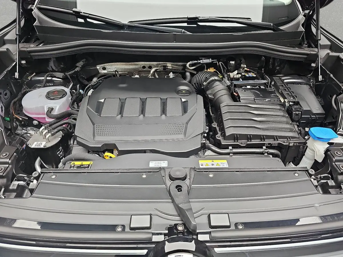 VW TIGUAN 2.0 TDI DSG LIFE LED-PLUS ACC WINTER EL.HECKKLAPPE