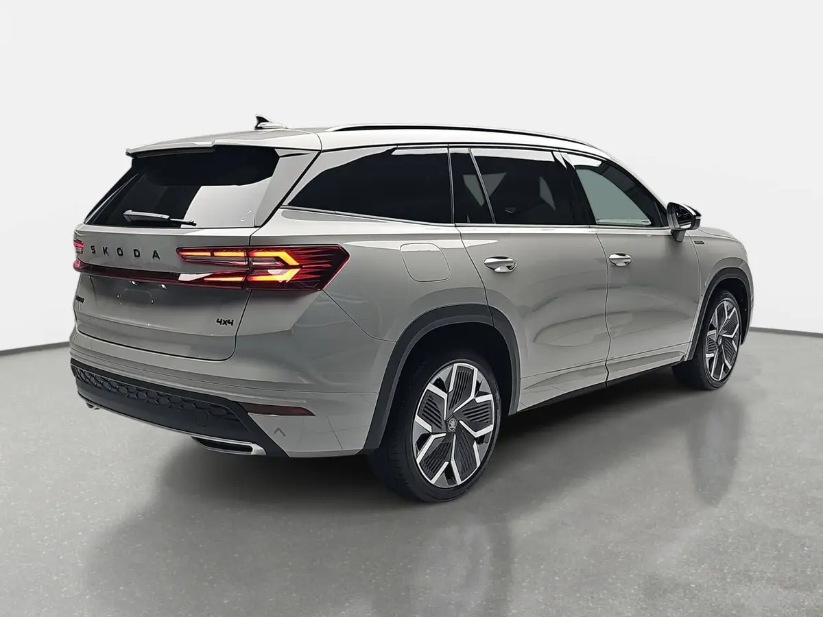 SKODA KODIAQ 2.0 TSI DSG SPORTLINE 4X4 NAVI LED