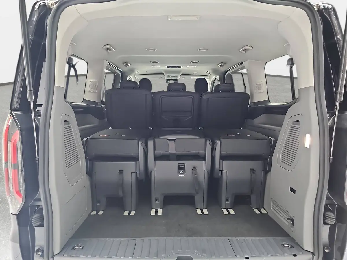 FORD TOURNEO CUSTOM 2.0 ECOBLUE AUTO. L1 TITANIUM X NAVI LED AHK