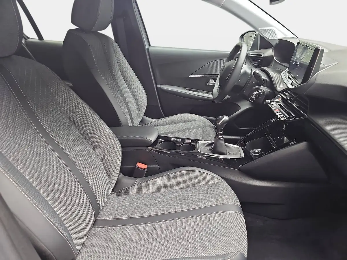 PEUGEOT 208 1.2 PURETECH 100 ALLURE LED DAB LM