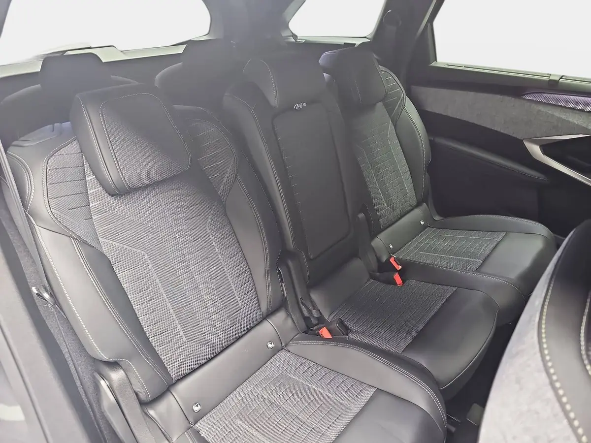 PEUGEOT 5008 1.2 HYBRID 145 E-DSC6 GT KLIMA LED 7-S DAB 360° AH