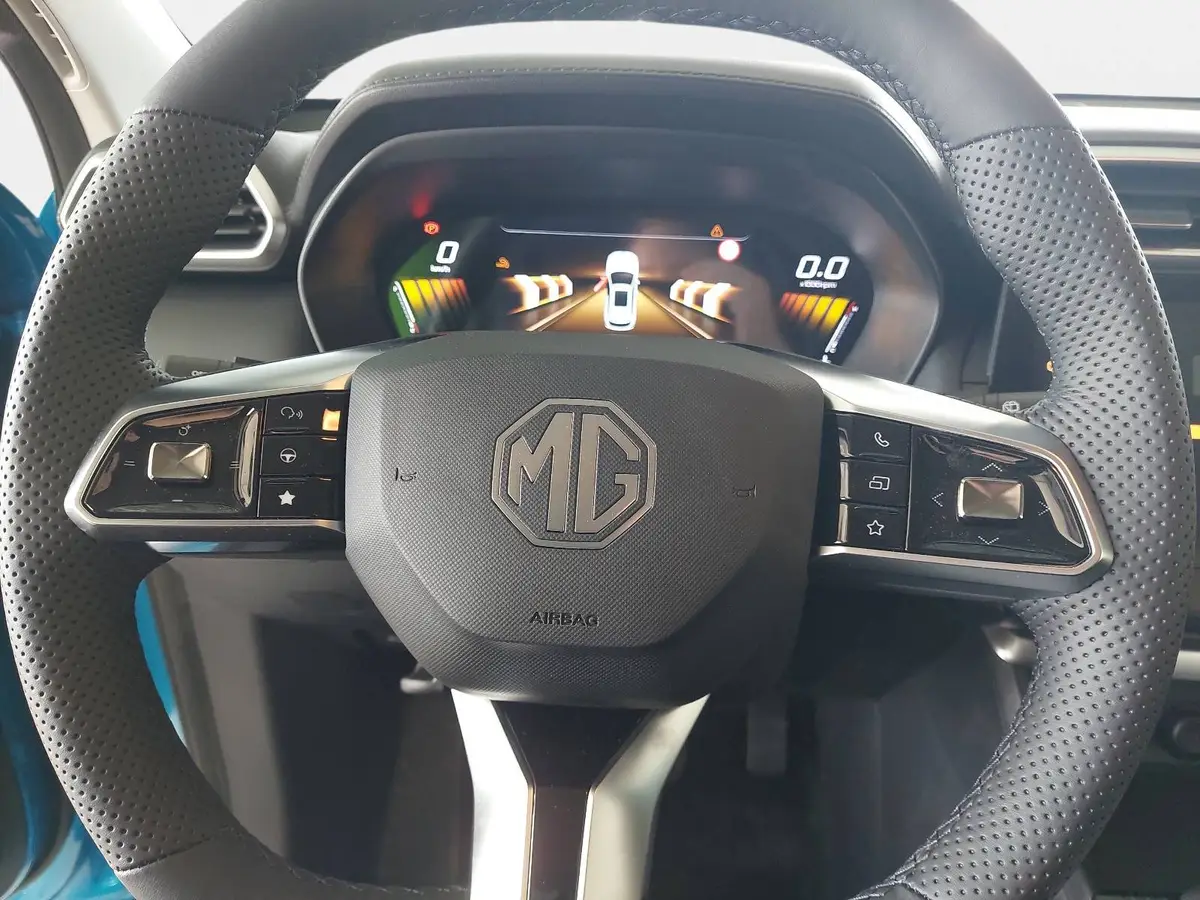 MG ZS 1.5 HYBRID+ MY25 LUXURY NAVI LM18 KEYLESS-ENTRY 360-GRAD-KAMERA