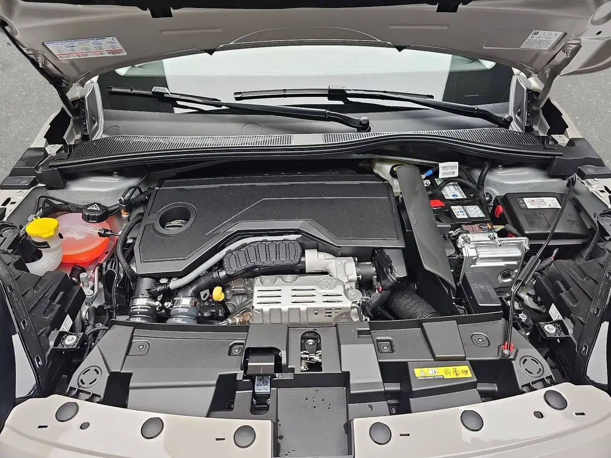 FIAT 600 1.2 T3 HYBRID DCT BUSINESS EDITION MJ26 ALLWETTERREIFEN