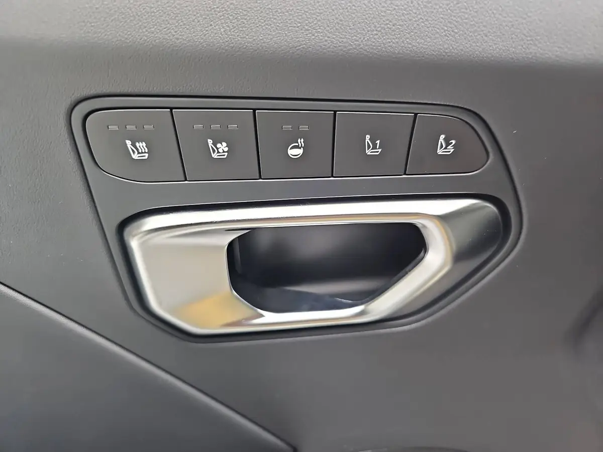 KIA K4 1.6 T-GDI 180 PS DCT7 GT-LINE MJ26 DRIVEWISE-PARK-PRO SITZ SOUND DESIGN GLASDACH